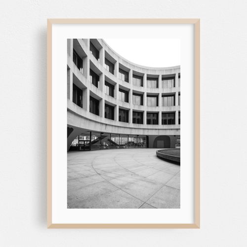 Hirshhorn B&W