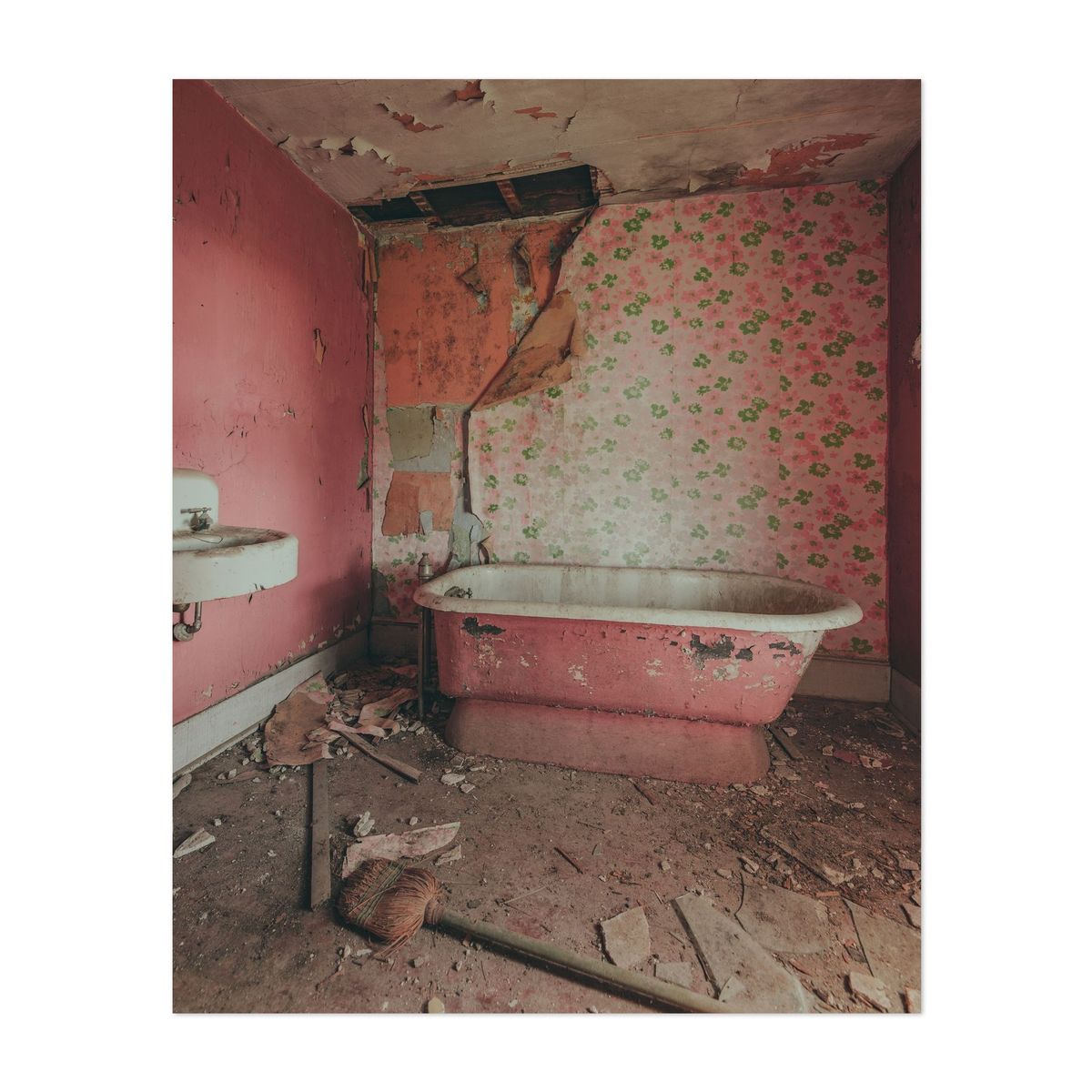 Pinehill House Interior 01 – image 1 of 2