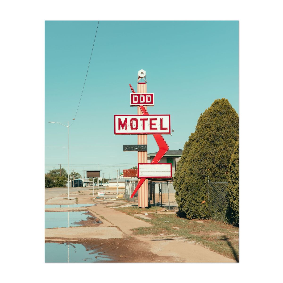 Triple D Motel 02 – image 1 of 2