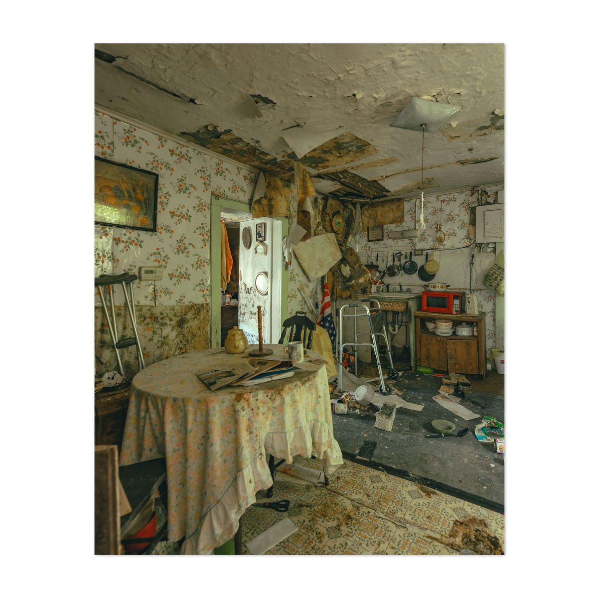 August Evening House 08 – image 1 of 2
