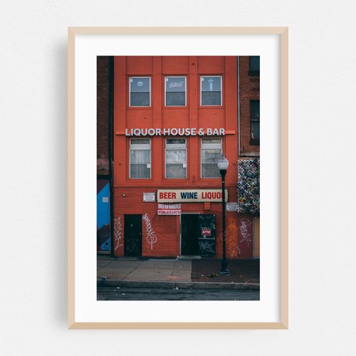 Liquor House & Bar