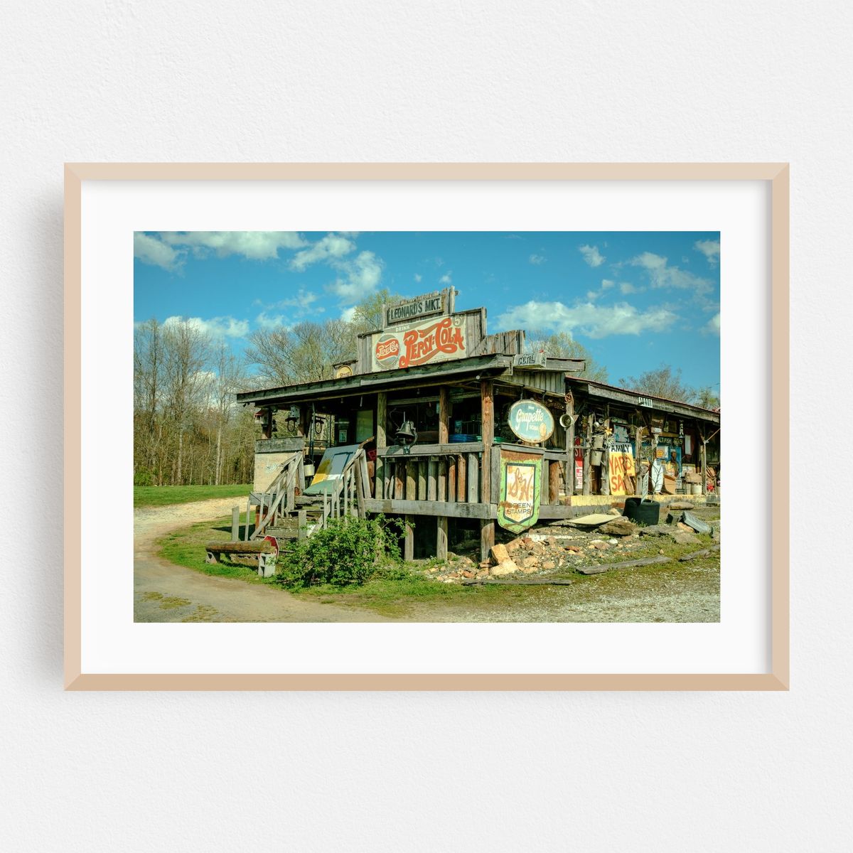 Leonard's Market, Cana – image 1 of 6