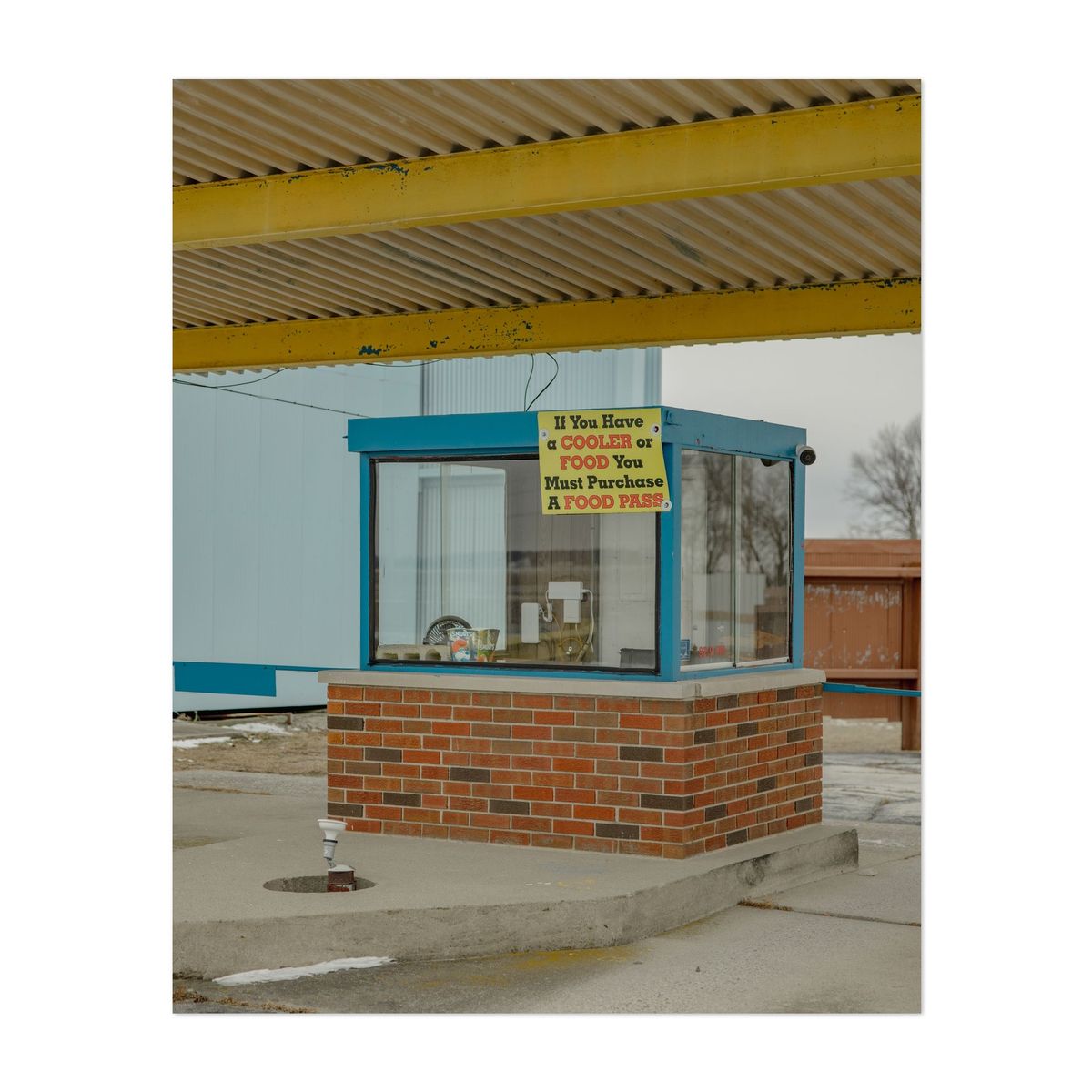 Van-Del Drive-In 04 – image 1 of 2