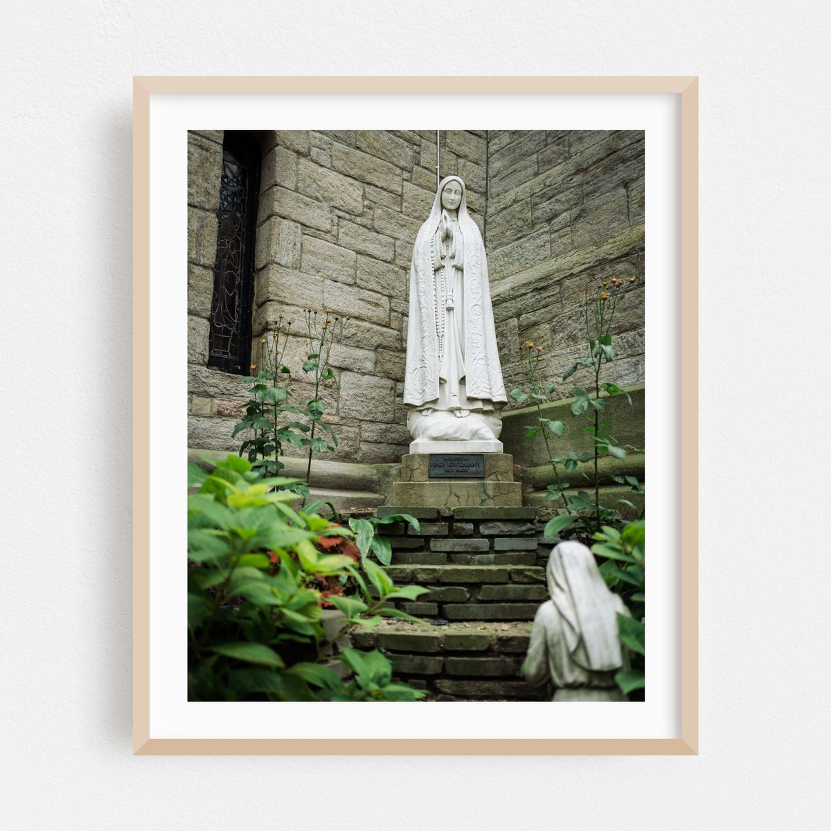 Praying in Brooklyn Heights – image 1 of 12