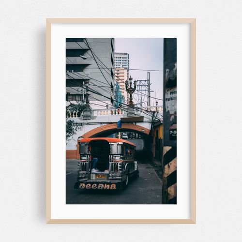 Jeepney in Binondo 01