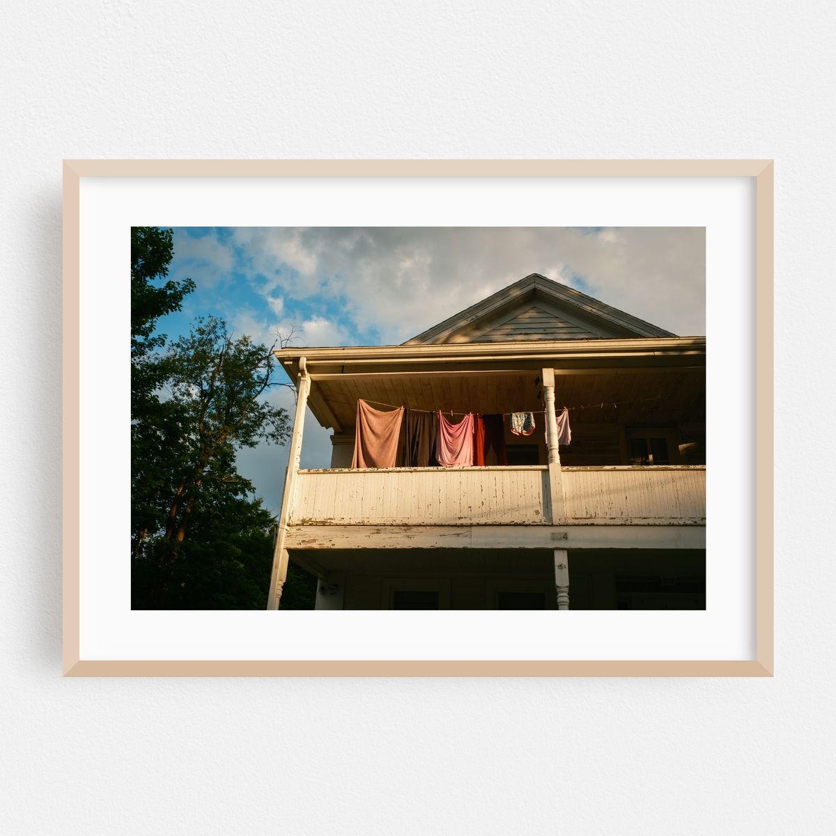 Laundry in Russell – image 1 of 6