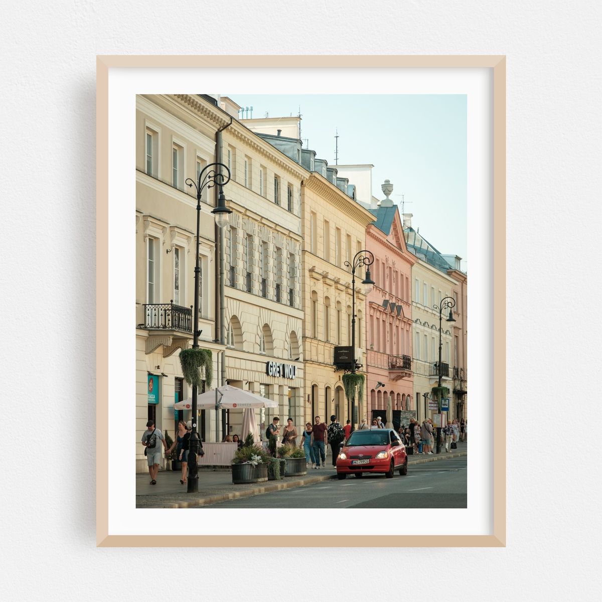 Nowy Świat Street, Warsaw – image 1 of 12