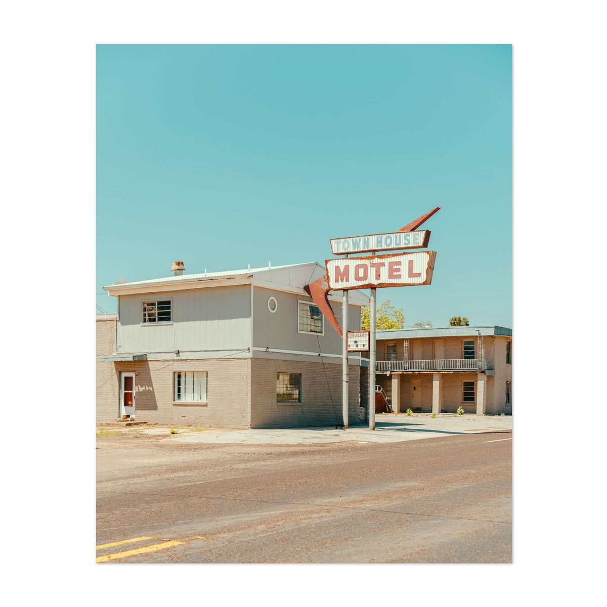 Town House Motel 01 – image 1 of 2
