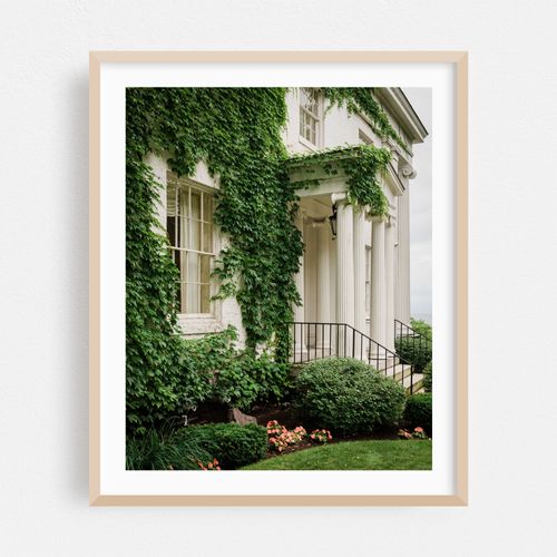 White House, Burlington 01