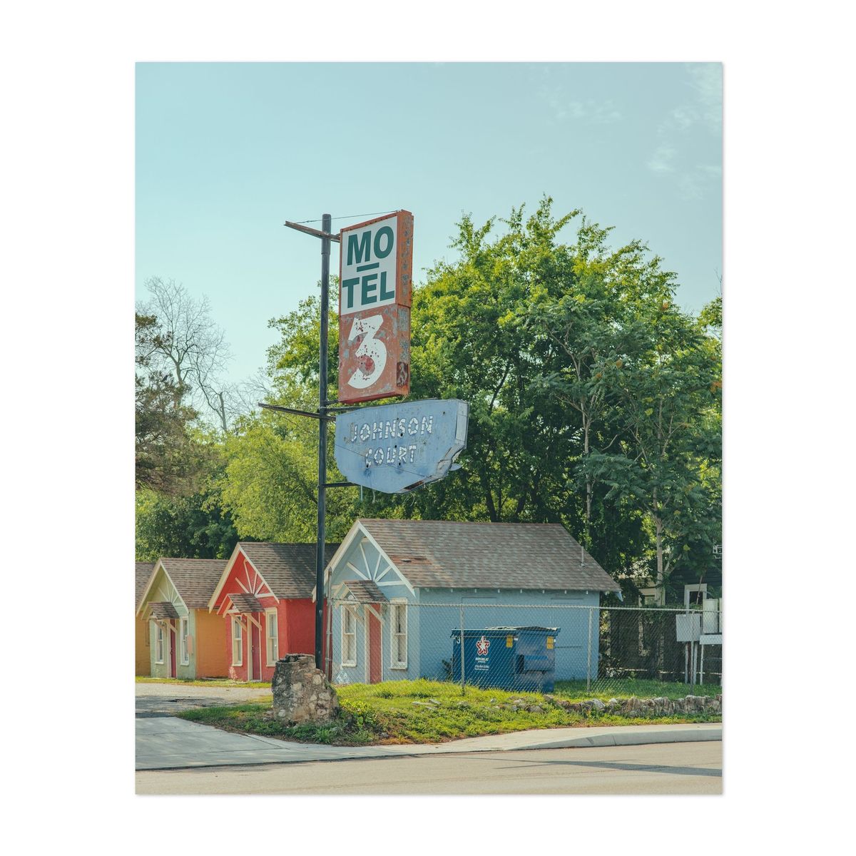 Motel 3 Johnson Court – image 1 of 2