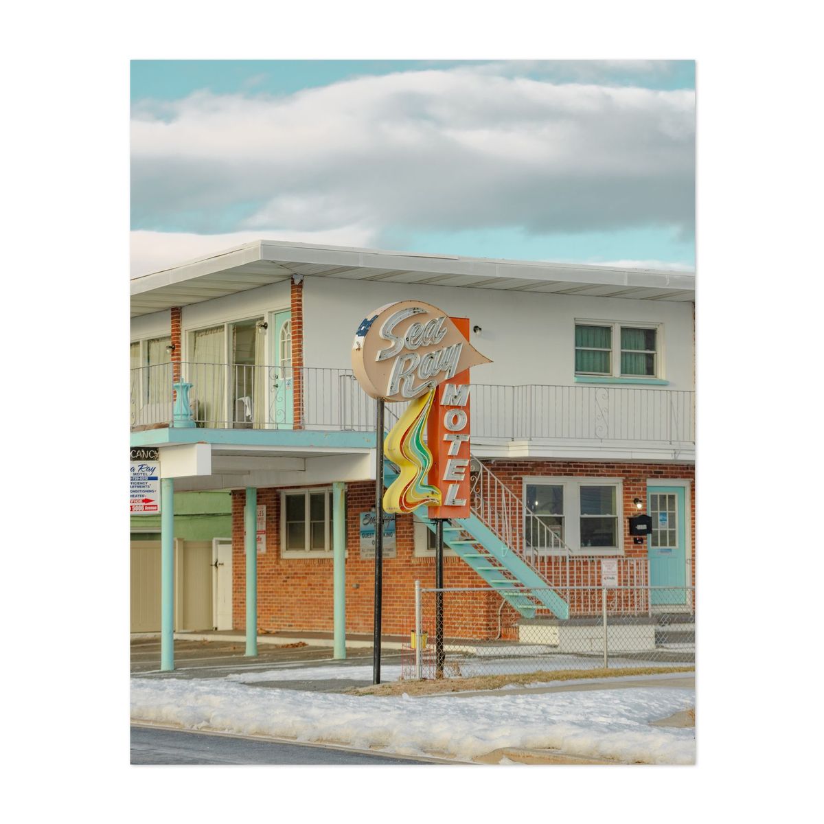 Sea Ray Motel in Winter 01 – image 1 of 2