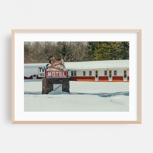Bingo's Motel 02