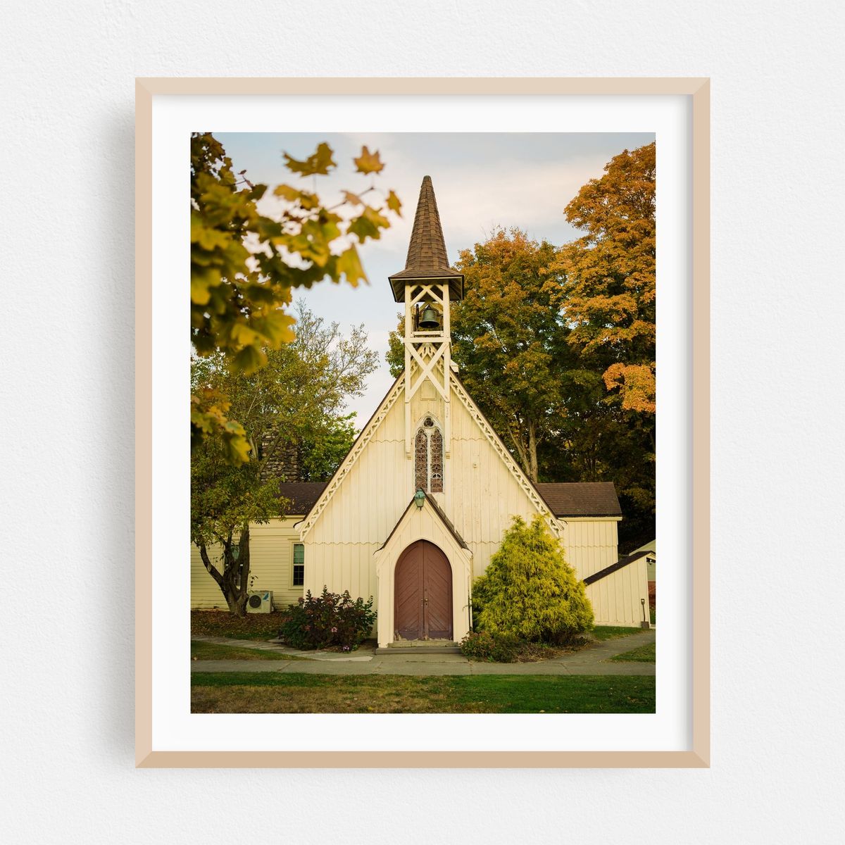 St James' Chapel, Hyde Park – image 1 of 12
