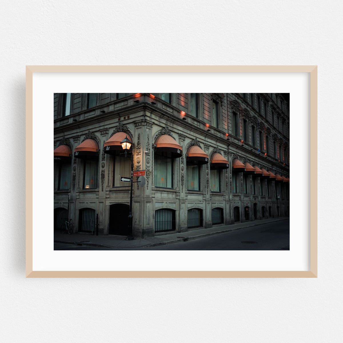 LHotel Montreal – image 1 of 6