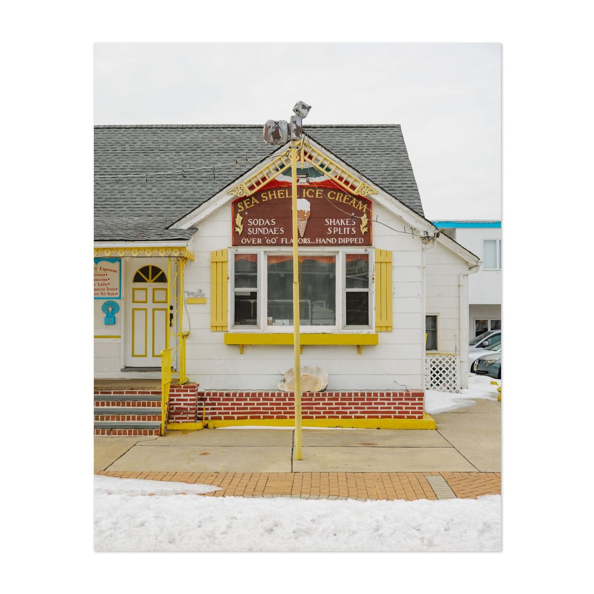 Sea Shell Ice Cream in Winter 01 – image 1 of 2