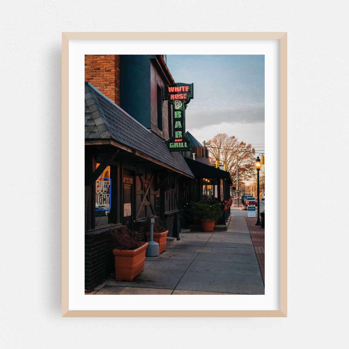 White Rose Bar & Grill, York – image 1 of 3