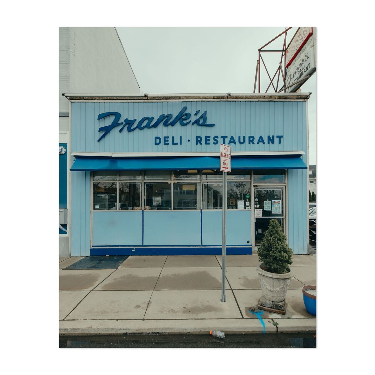 Frank's Deli 01 – image 1 of 2