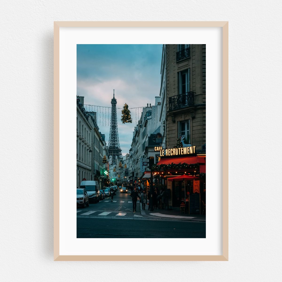 Le Recrutement Café & Eiffel Tower – image 1 of 16