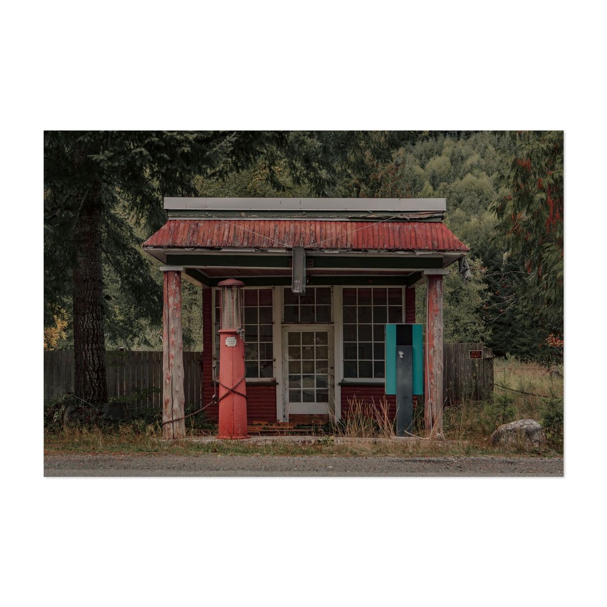 Abandoned Service Station in Ashford 03 – image 1 of 2