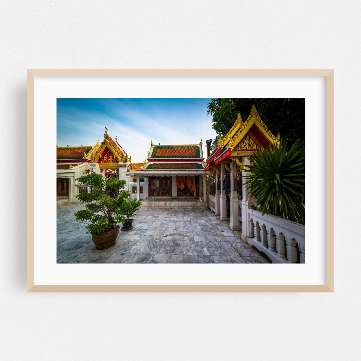 The historic Wat Chakrawatrachawat Woramahawihan Buddhist Temple – image 1 of 6