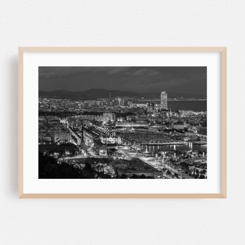 Nighttime in Barcelona 01 B&W