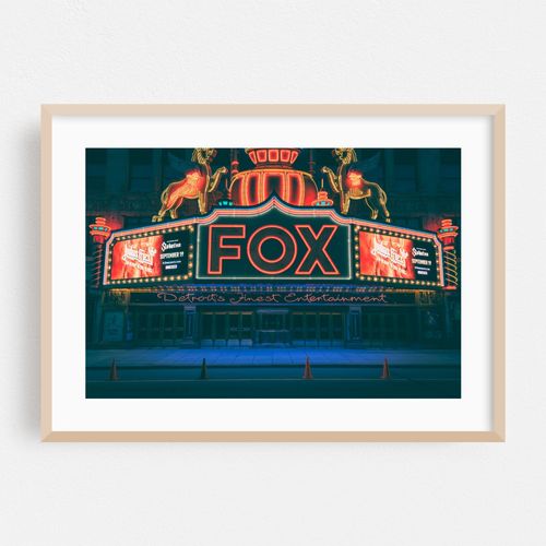 Fox Theater at night, Detroit 02