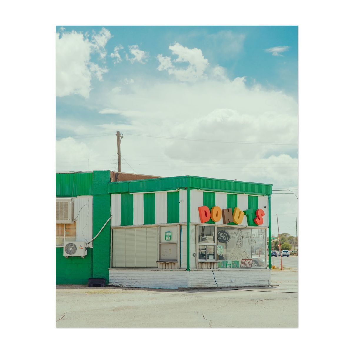 Southern Maid Donuts 01 – image 1 of 2