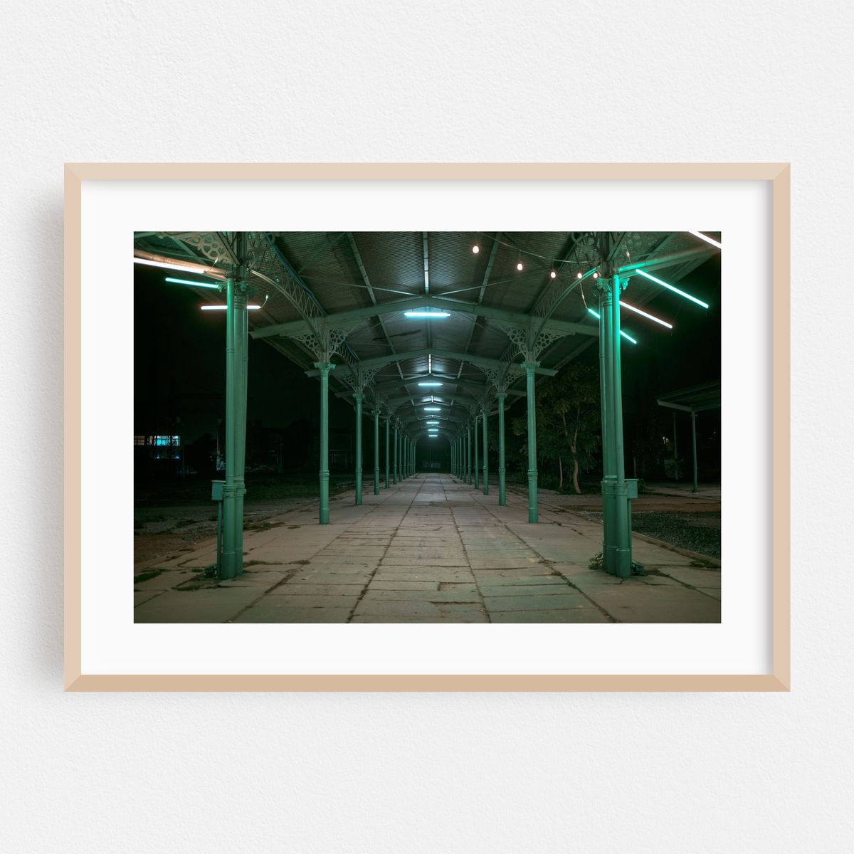 Night at Dworzec Świebodzki – image 1 of 6