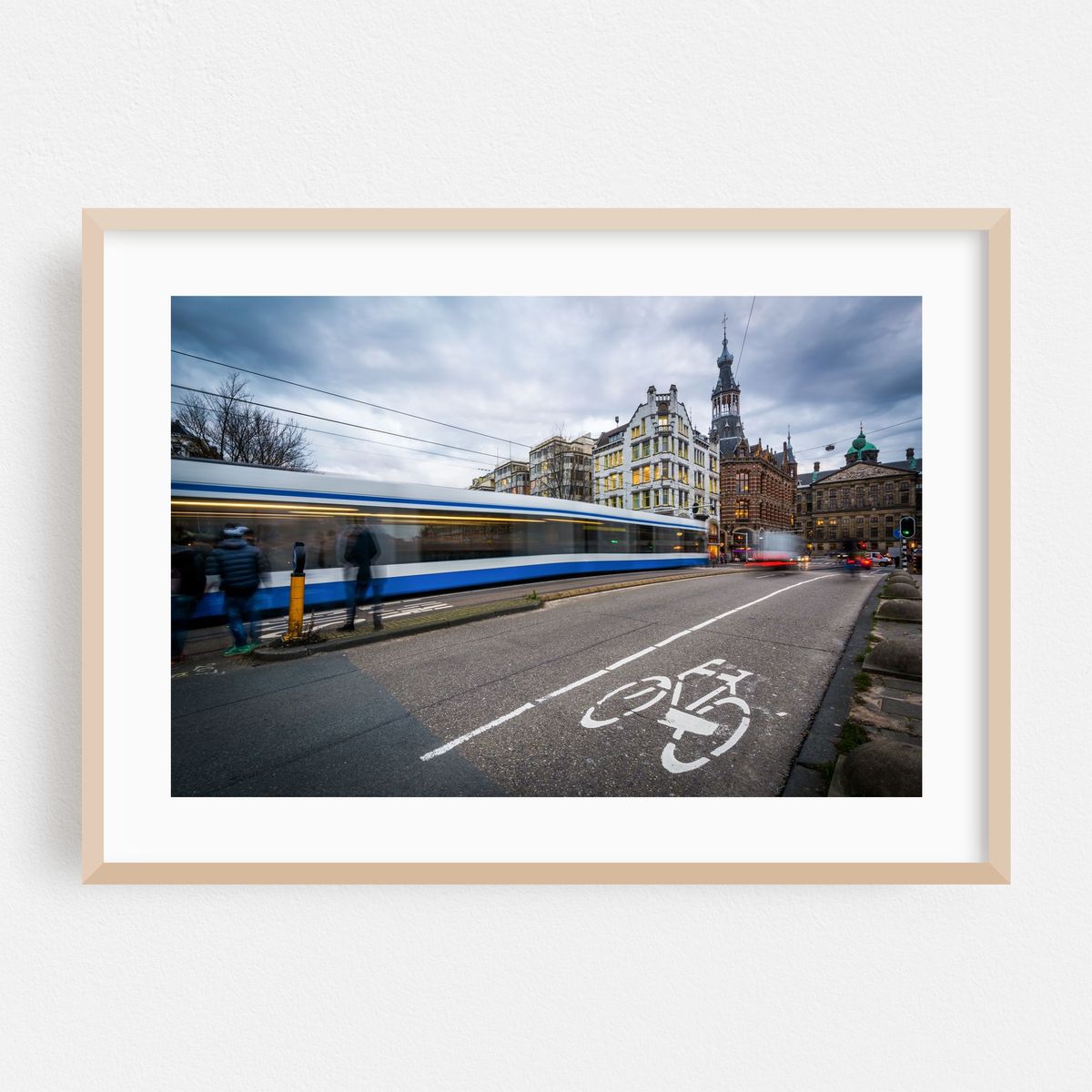 Raadhuisstraat Traffic 02 – image 1 of 6