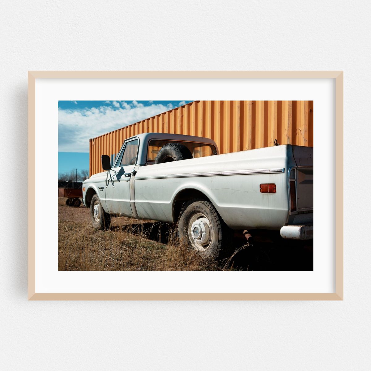 Truck in Marfa – image 1 of 6