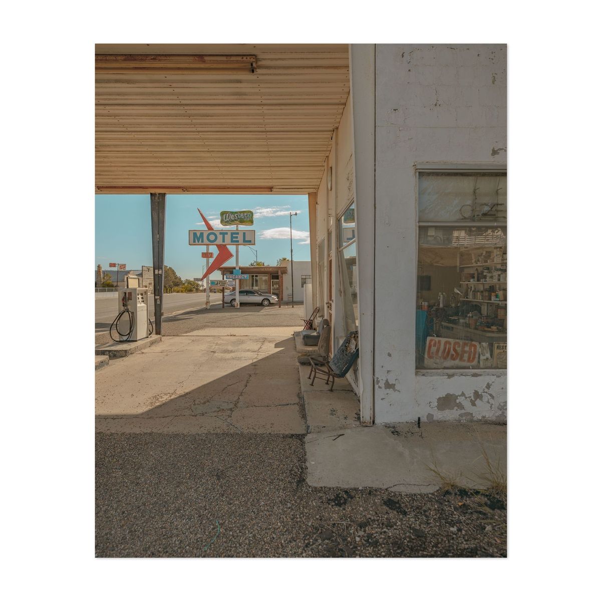 Service Station in Vaughn 01 – image 1 of 2