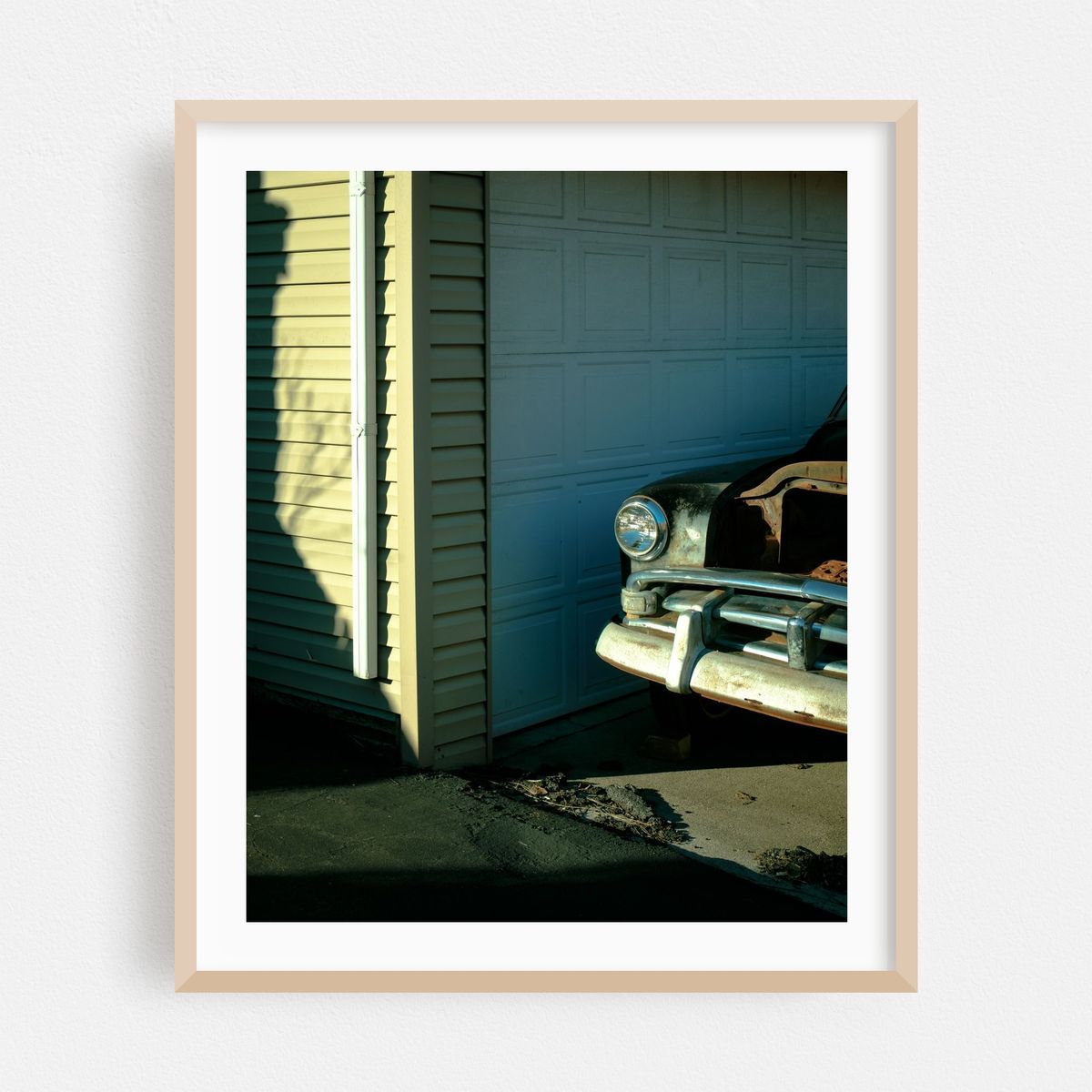Vintage in Riverside, Buffalo 02 – image 1 of 12
