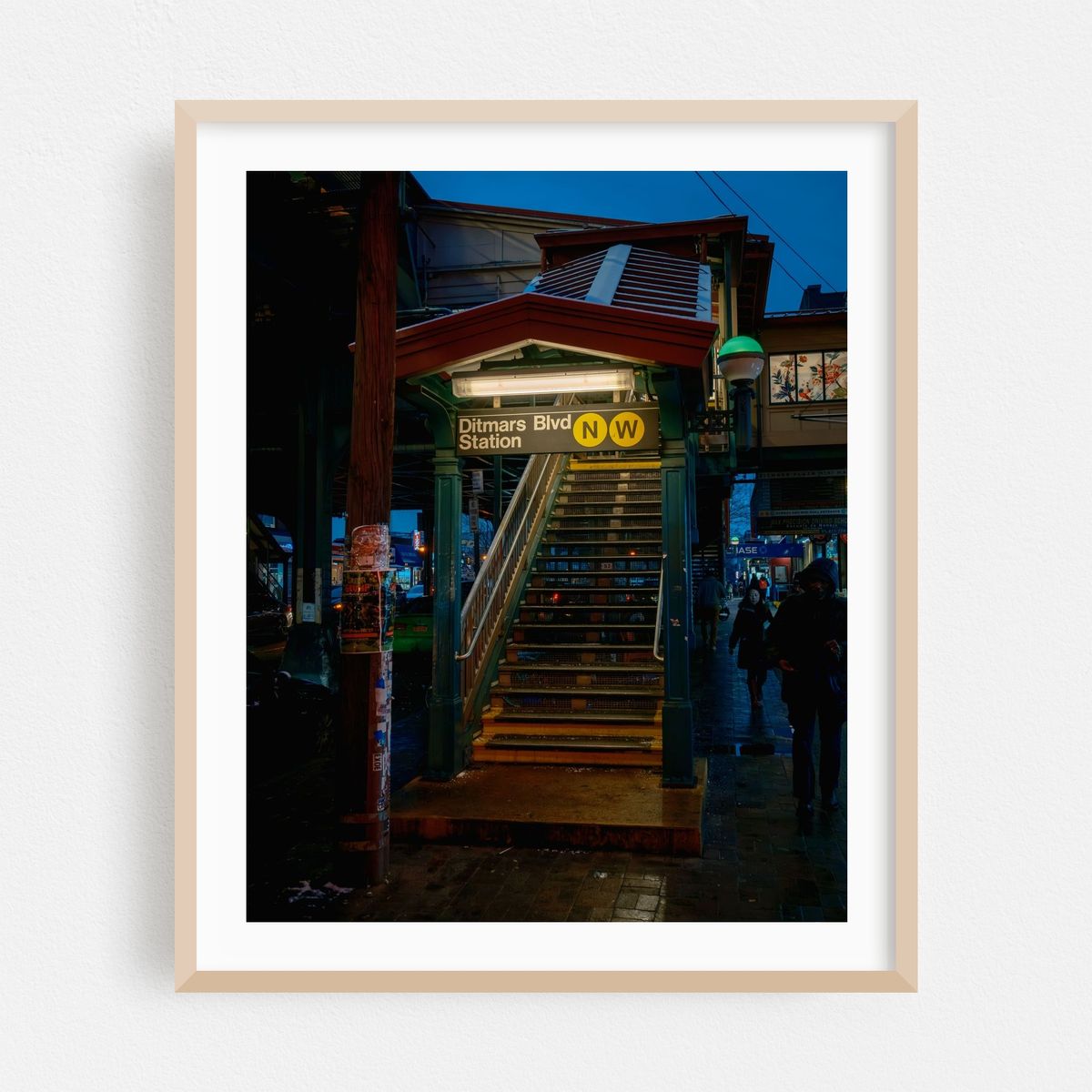 Ditmars Blvd Station, Queens – image 1 of 12