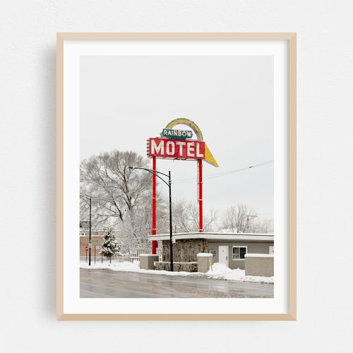 Rainbow Motel 02