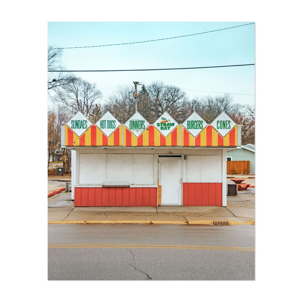 Tom's Straw Hat Storefront – image 1 of 2