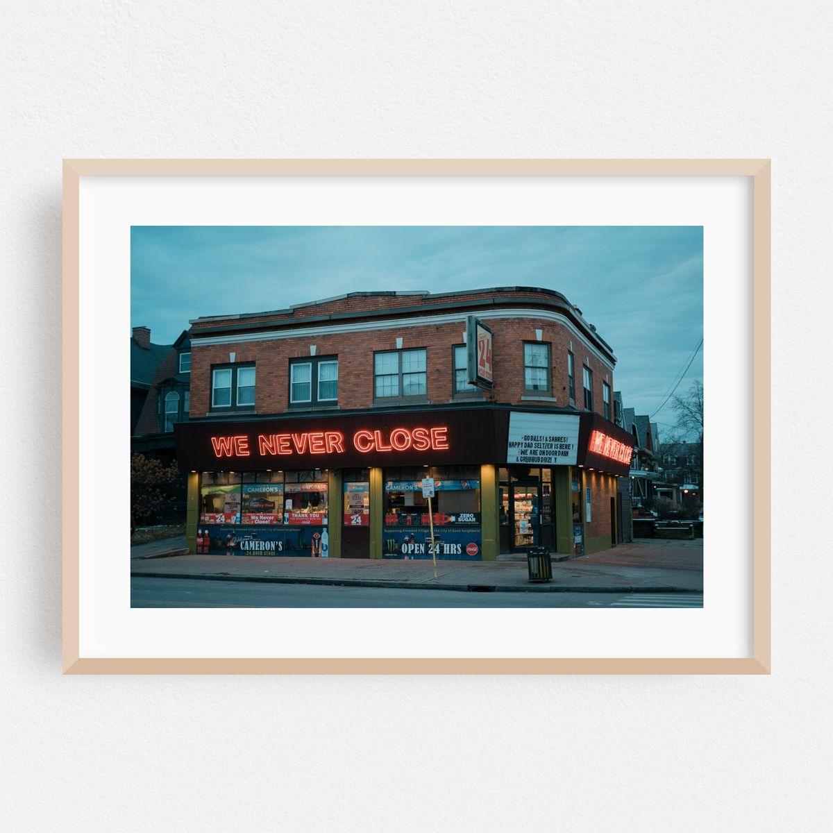 Cameron's 24 Hour Store, Buffalo 04 – image 1 of 6