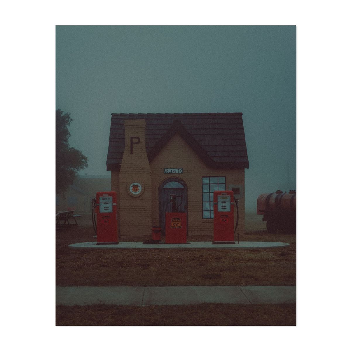 Foggy Morning in McLean 03 – image 1 of 2