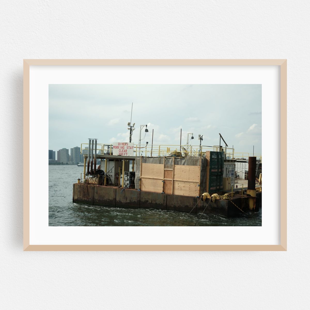 Divers Working, Battery Park City 01 – image 1 of 6
