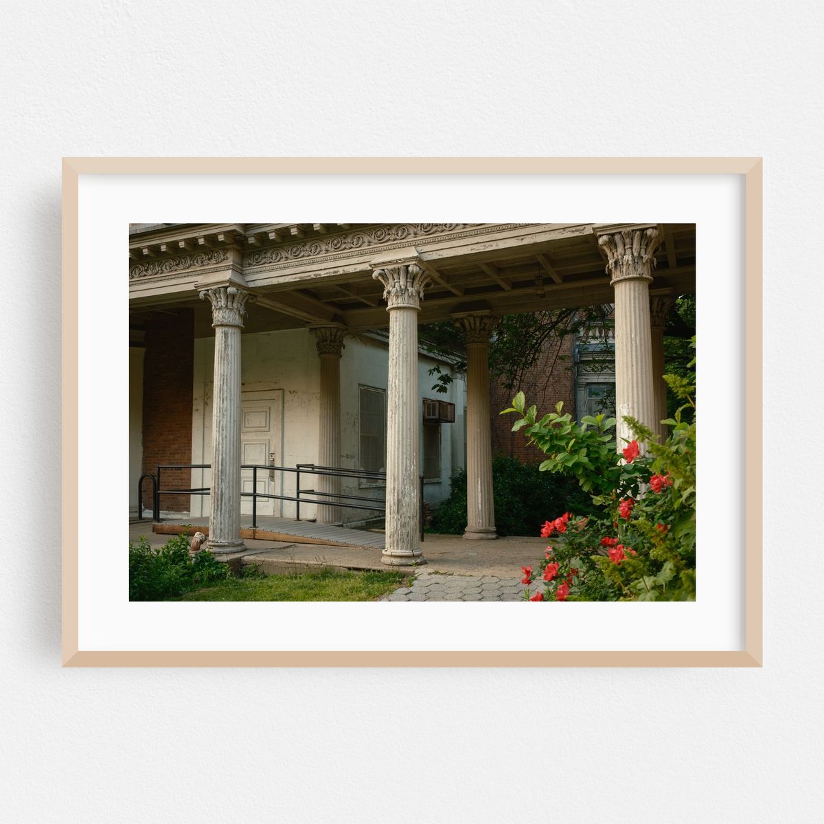 Litchfield Villa 02 – image 1 of 6