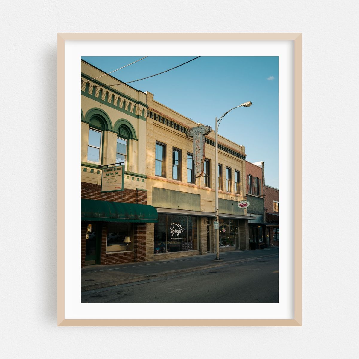 Moore Street, Bristol – image 1 of 12