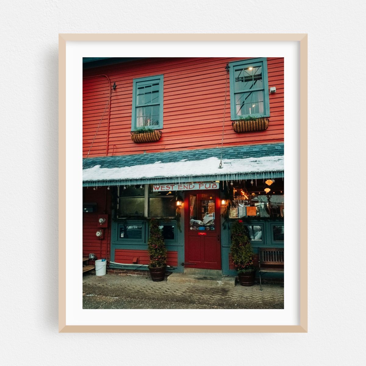 West End Pub, Shelburne Falls 02 – image 1 of 12