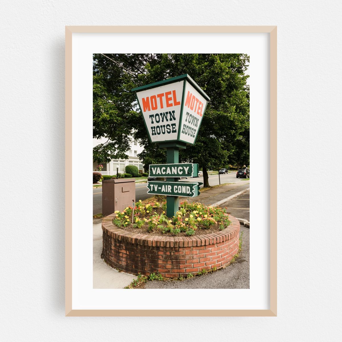 Motel Town House, Bedford 02 – image 1 of 16