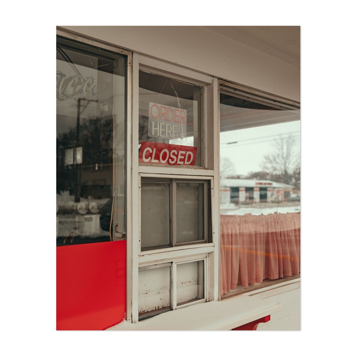 Alice's Ice Cream 02 – image 1 of 2