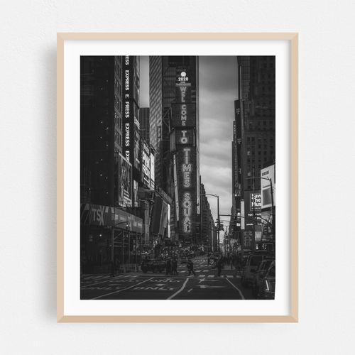 Welcome to Times Square B&W