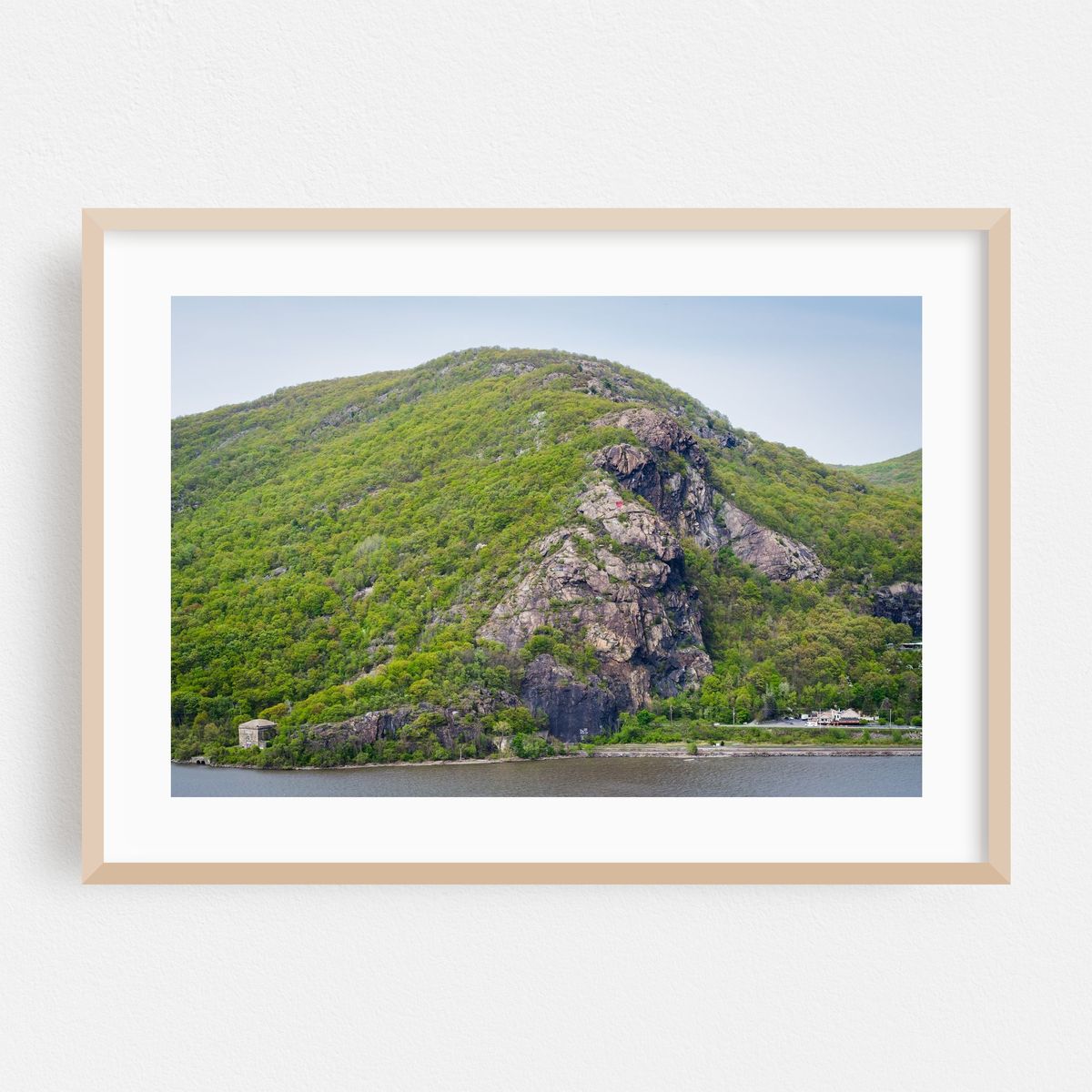 Breakneck Ridge 02 – image 1 of 6