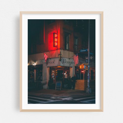 Pub, LES
