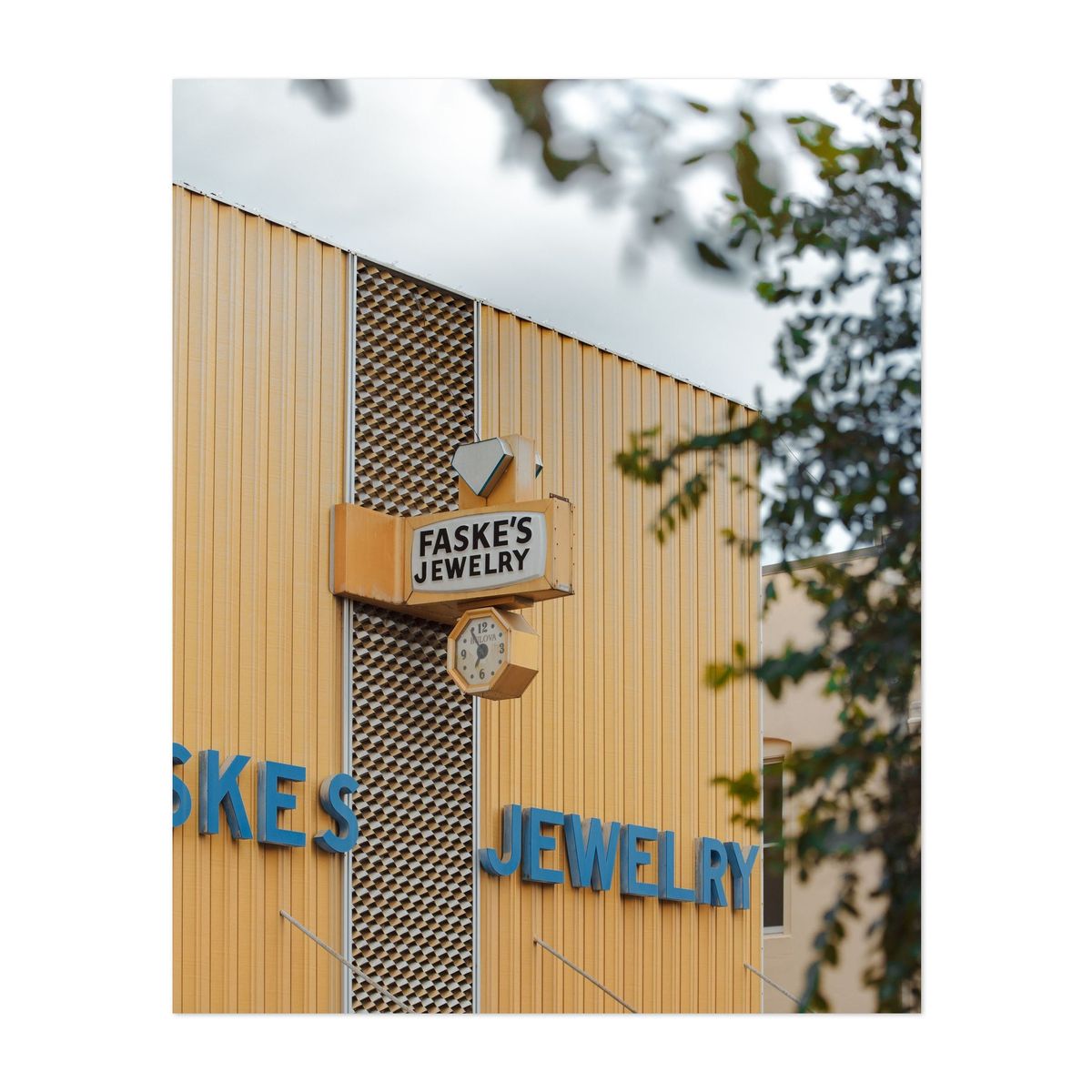 Faske's Jewelry 03 – image 1 of 2