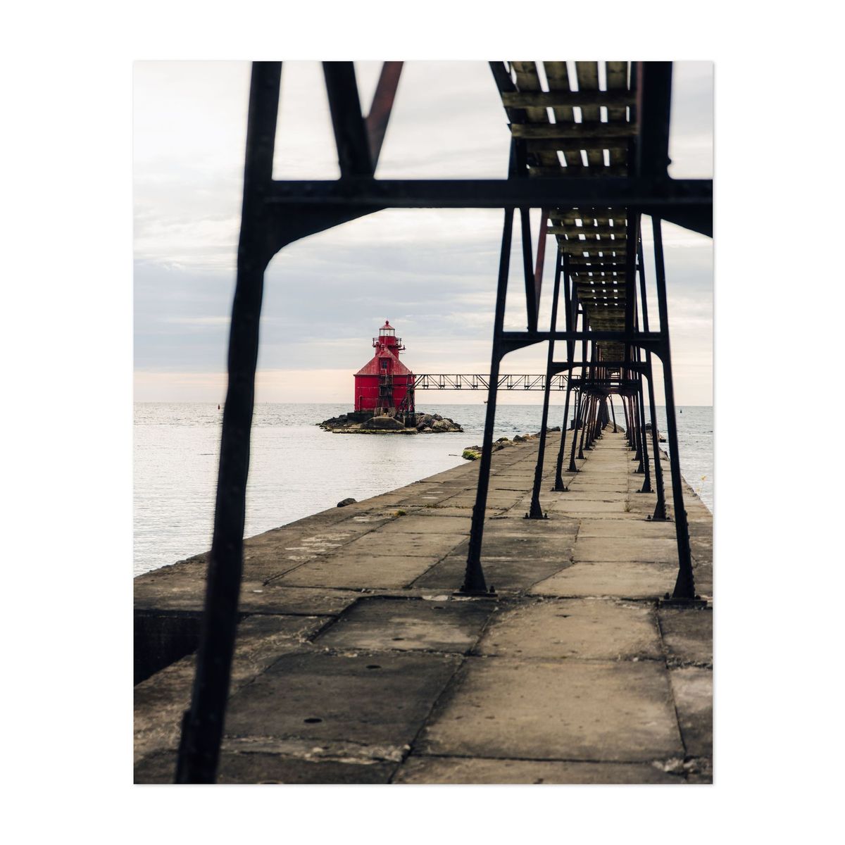 Sturgeon Bay Lighthouse 05 – image 1 of 2