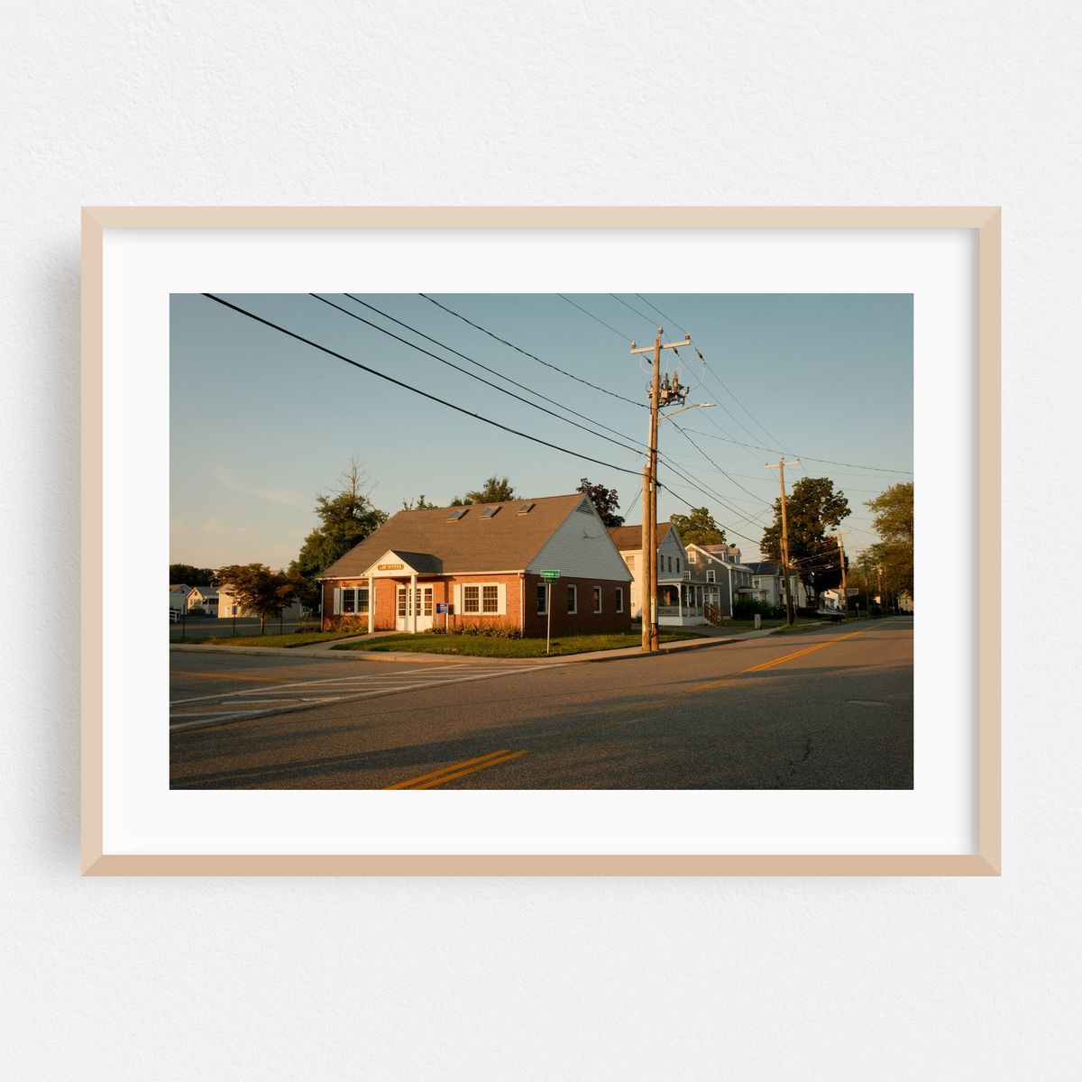 High Street, Easthampton – image 1 of 6