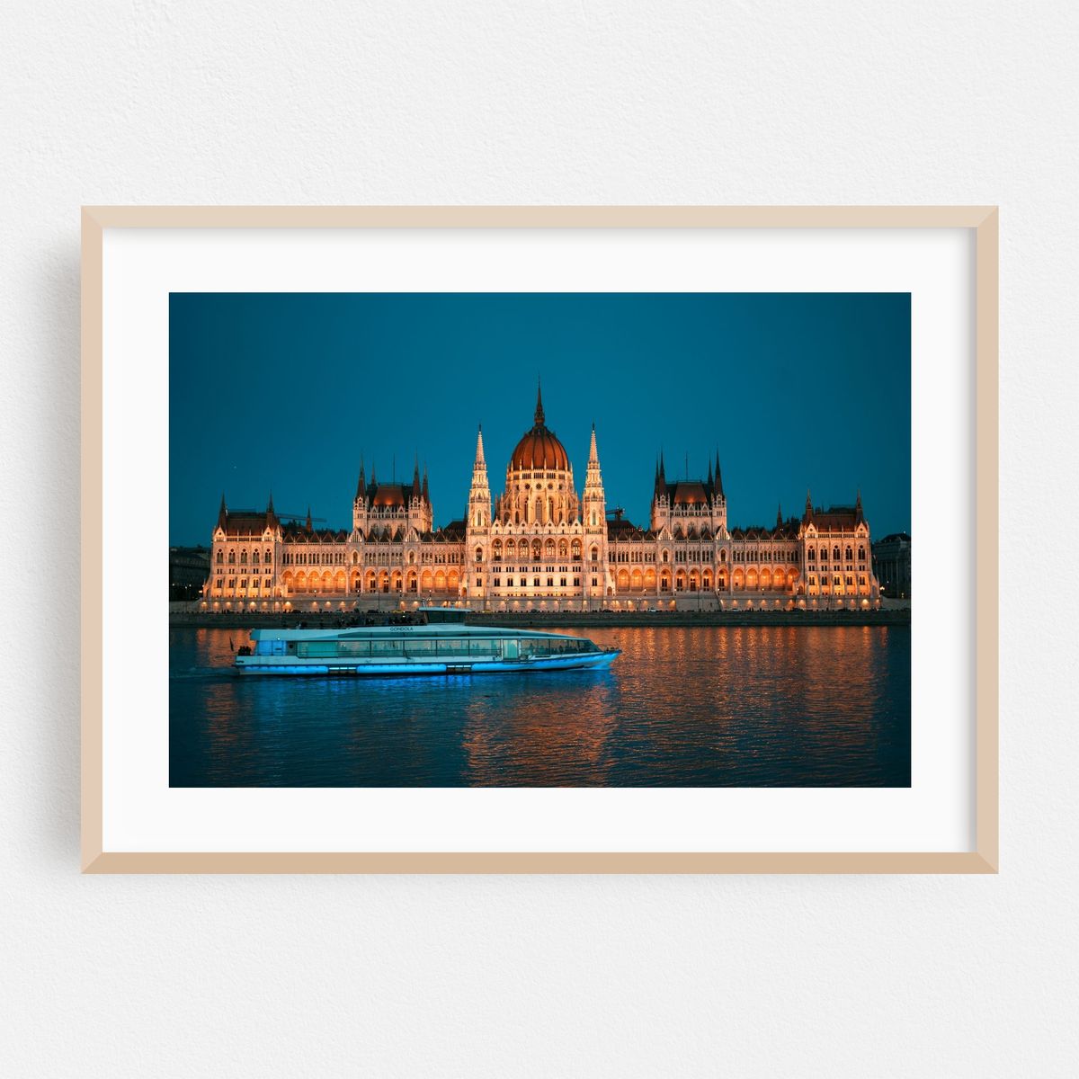 Hungarian Parliament Building, Budapest 02 – image 1 of 6